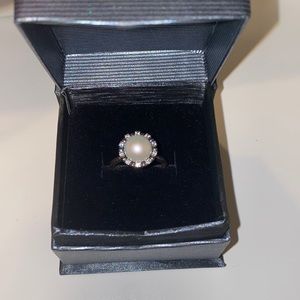 Pandora Sparkling Pearl Ring